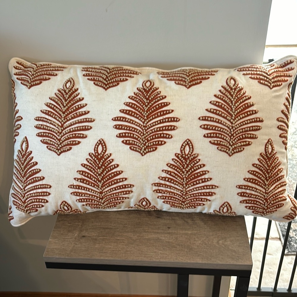 accent pillow